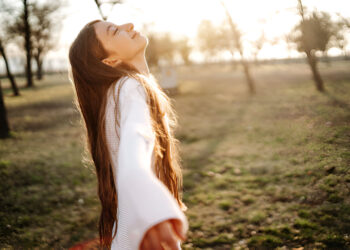 how to move on fast after a breakup