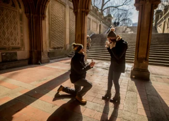 sign he is ready to propose
