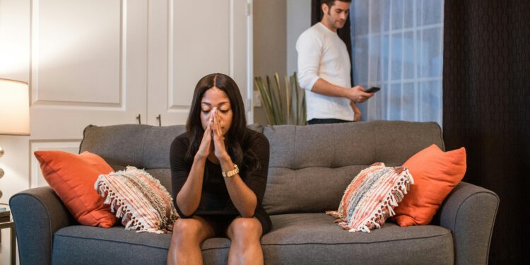 how to spot a narcissist on a first date.